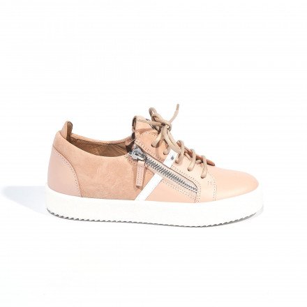 May rose Giuseppe Zanotti