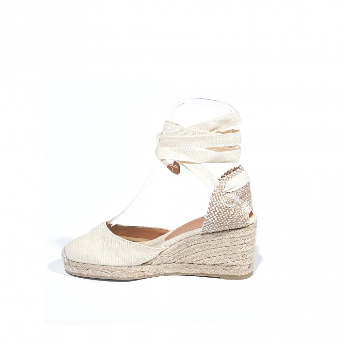 Carina ivoire Castaner