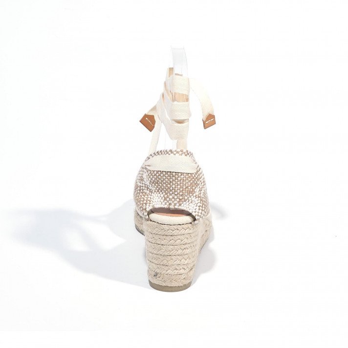 Carina ivoire Castaner