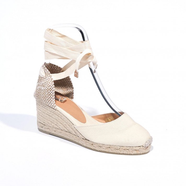 Carina ivoire Castaner