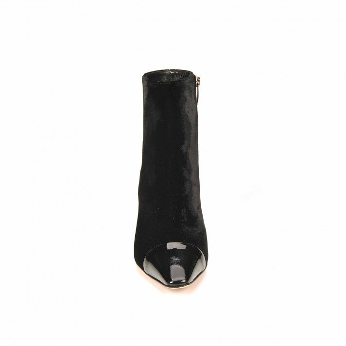 LUCY BOOTIE NOIR GIANVITO ROSSI