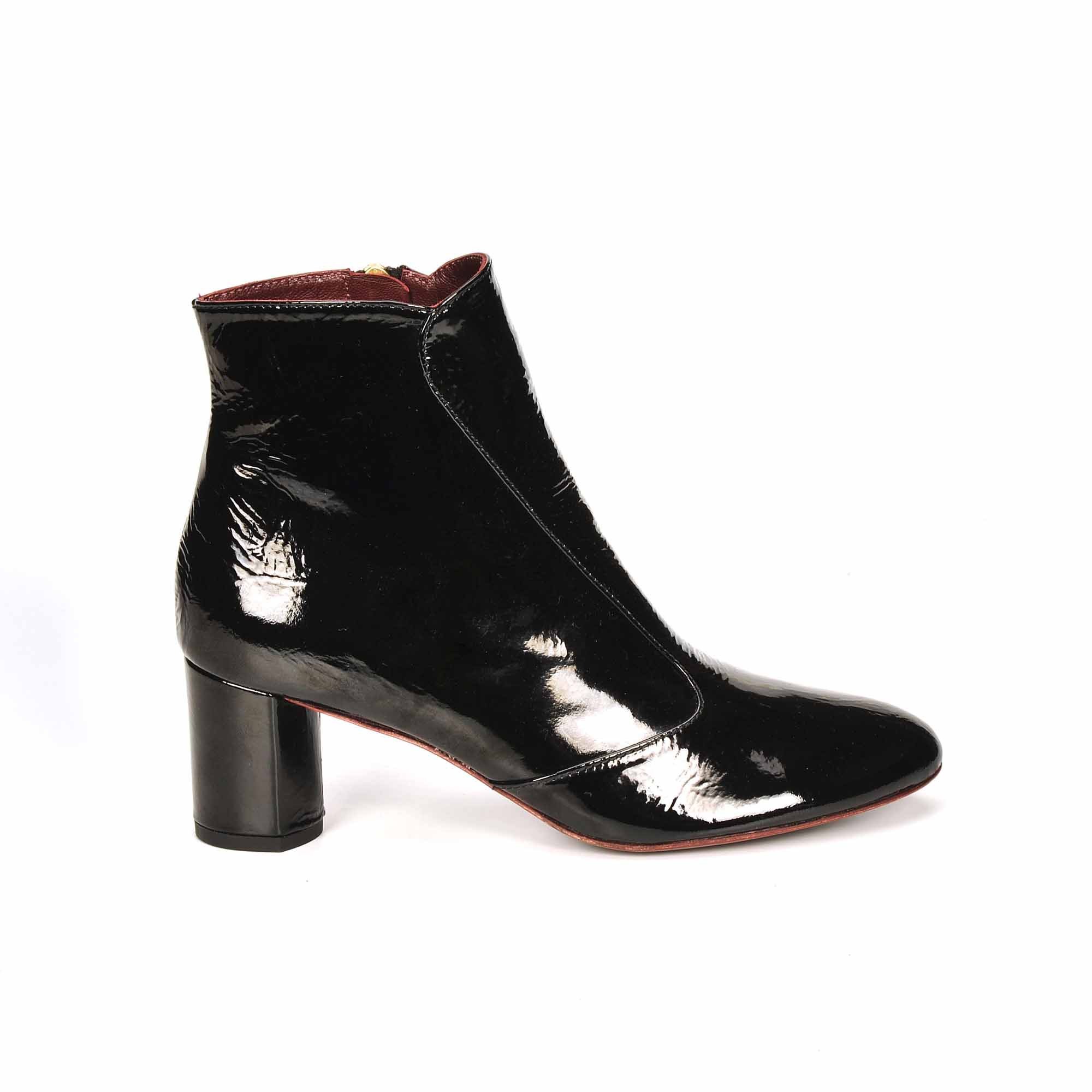 Talons Noirs Vernis Stuart Weitzman - Taille 38 (US 8) - Arc-en-ciel, Bride Cheville - Neuf Sans Emballage