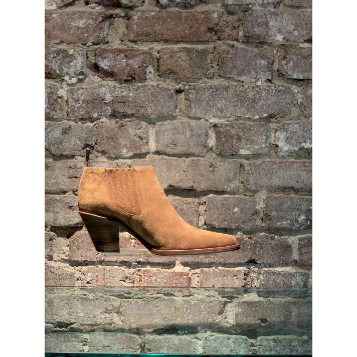 JANE 7 LOW CHELSBOOT CIGARE FREELANCE