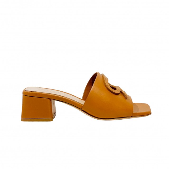 G17560 MULES COGNAC GIANVITO ROSSI