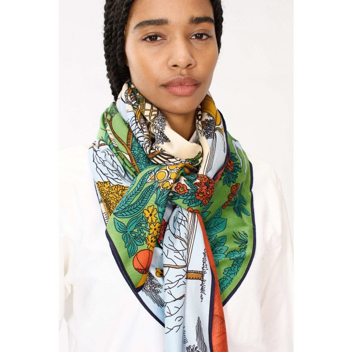 CARRE QUATRE SAISONS 130 NATUREL INOUI EDITIONS