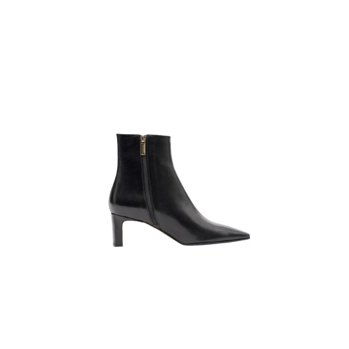 ELENA BOTTINE NOIR PARALLELE