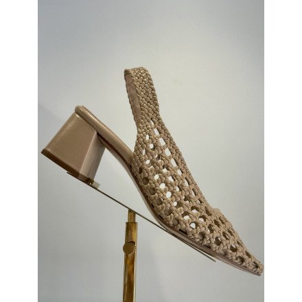 CUENCA PUMP BEIGE MARTINEZ